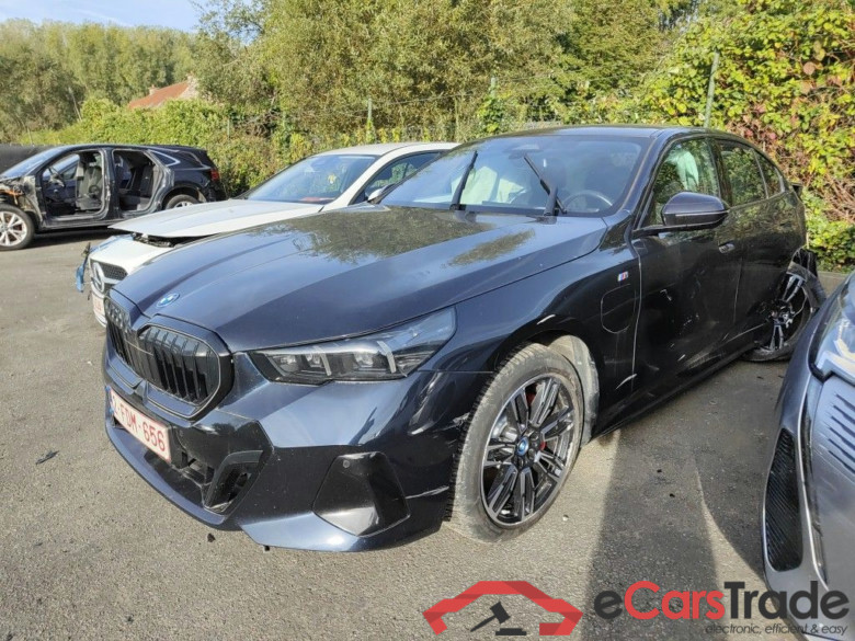 BMW 5 Reeks Berline 530e 200kW 4d !! damaged car !!! #1