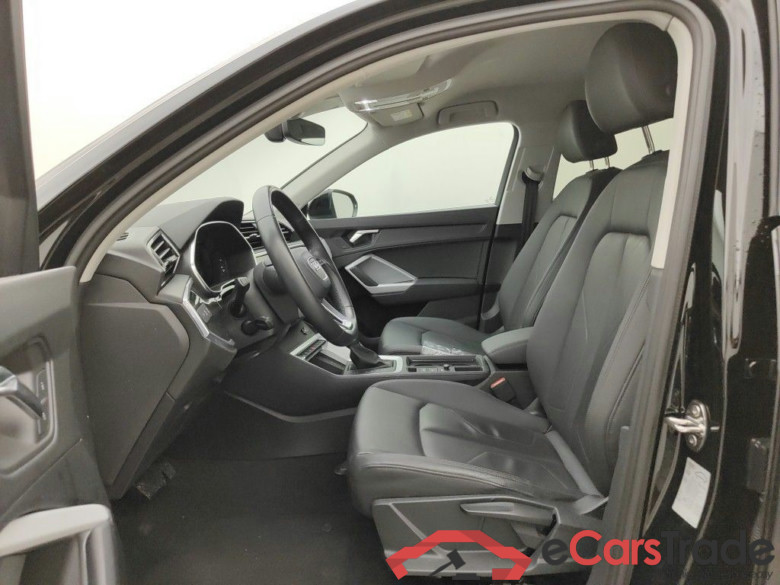 Audi Q3 Sportback 45 TFSI e S tronic 5d #3