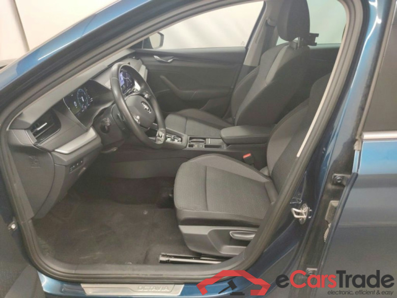 Skoda Octavia Combi 2.0 CRTDI 85kW DSG7 Clever 5d #3