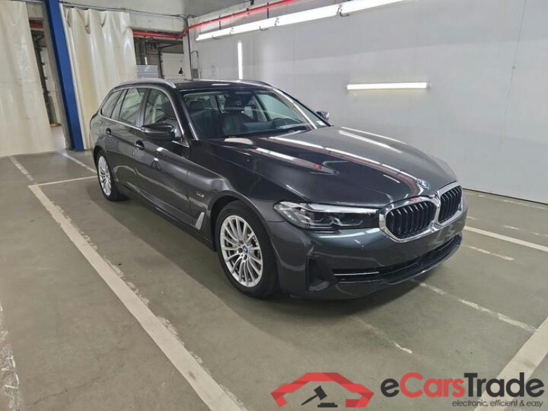 BMW 5 Reeks Touring 5 Reeks Touring 530e Auto (PHEV) 215kW/292pk  5D/P Auto-8 #2