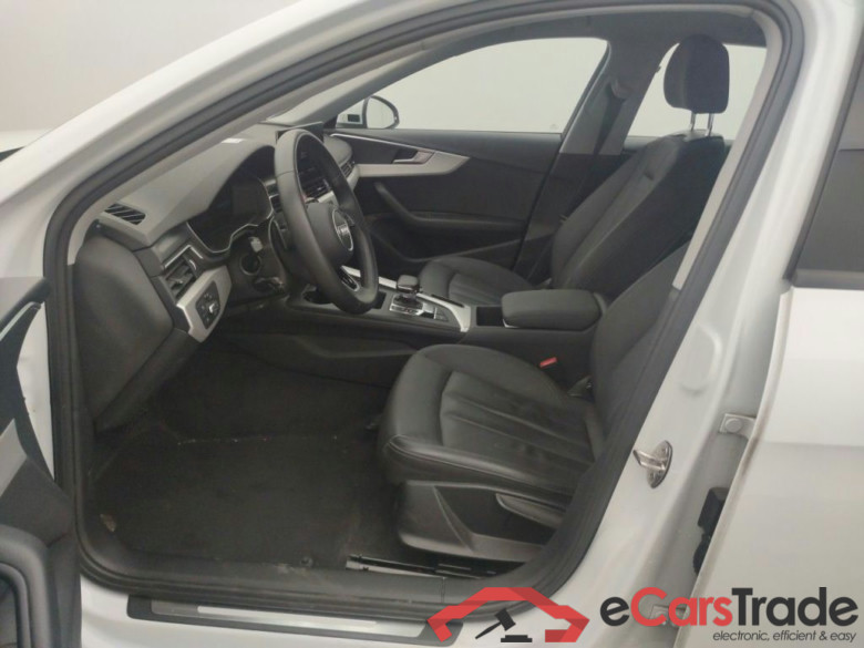 AUDI A4 AVANT DIESEL - 2020 40 TDi 204hp Quattro Advanced S tronic 5d #3