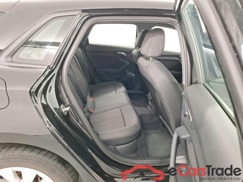 AUDI A3 SPORTBACK 1.4 40 TFSI E S TRONIC SPORTB ATTRACTION #6