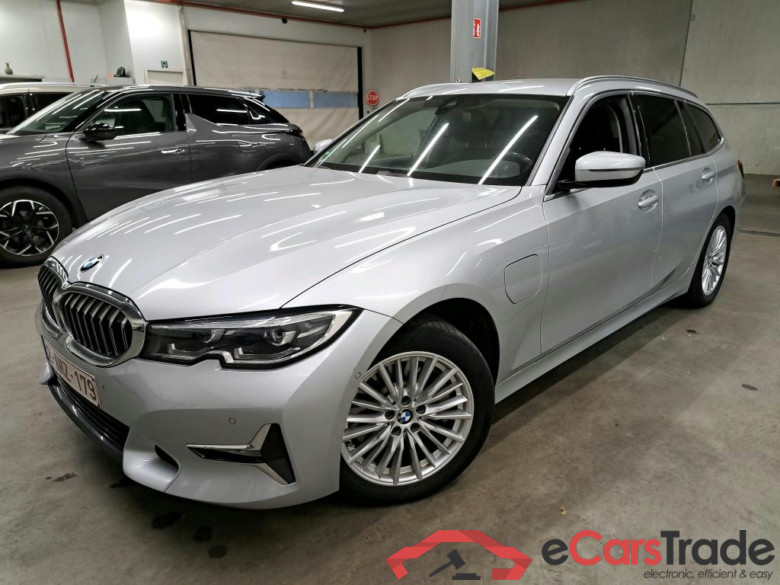 BMW - BMW 3 TOURING 330e 292PK Luxury Vernasca Heated Seats & LED & Accoustic Windows  * HYBRID * #1