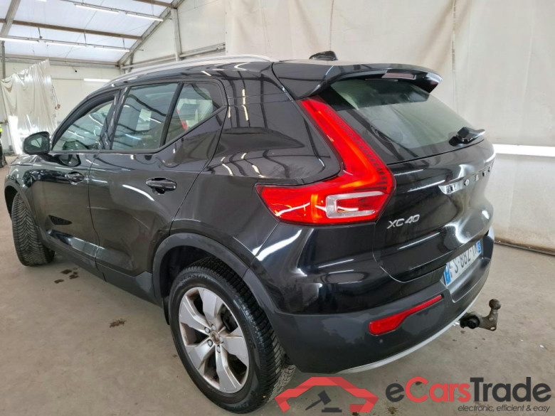 XC40 Momentum 2WD 2.0 D3 150CV BVA8 E6dT #2