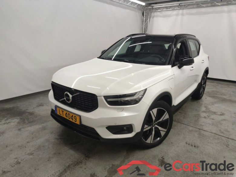 VOLVO XC40 1.5 T5 180 Recharge R-Design DCT 5d #1