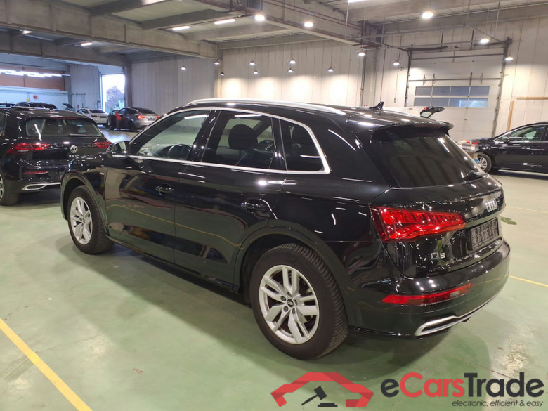 AUDI Q5 DIESEL - 2017 30 TDi Business Edition S tronic #2
