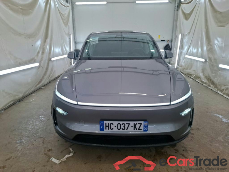 TESLA Model Y / 2025 / 5P / SUV BEV Grande Autonomie All-Wheel Drive #1
