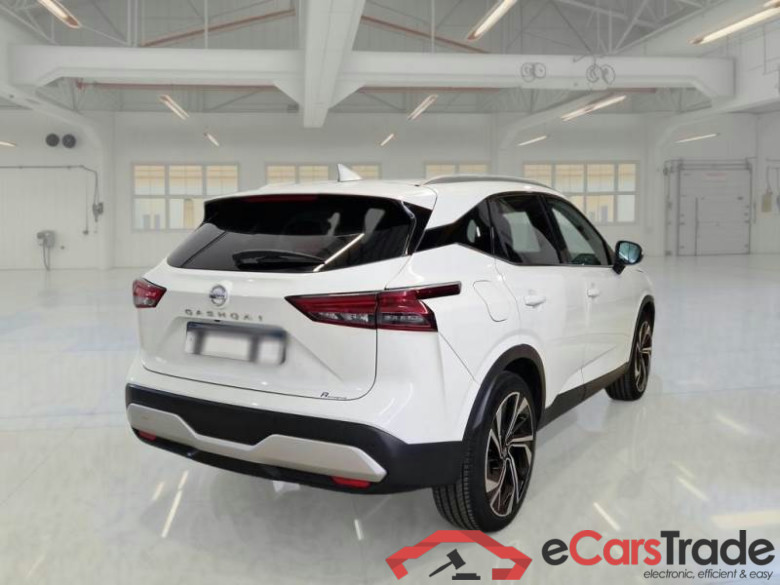 NISSAN QASHQAI / 2021 / 5P / CROSSOVER 1.3 MHEV 158 TEKNA+ #2