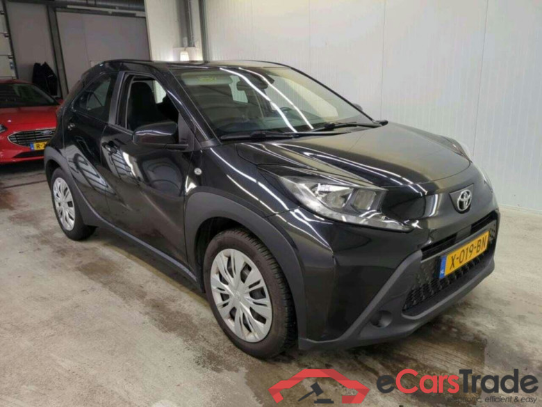 TOYOTA Aygo X 1.0 VVT-i MT Play #5
