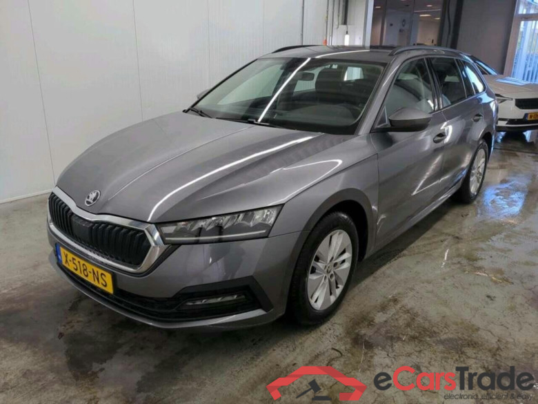 SKODA Octavia Combi 1.5 TSI Bns Edition