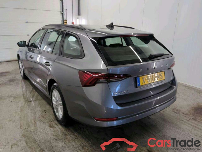 SKODA Octavia Combi 1.5 TSI Bns Edition #6
