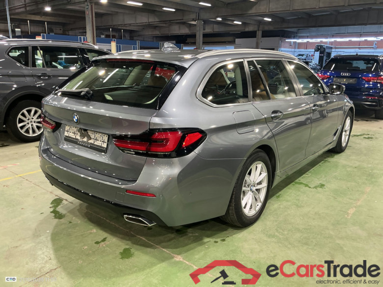 BMW 5 SERIES TOURING 2.0 518D 100KW TOURING AUTO #4