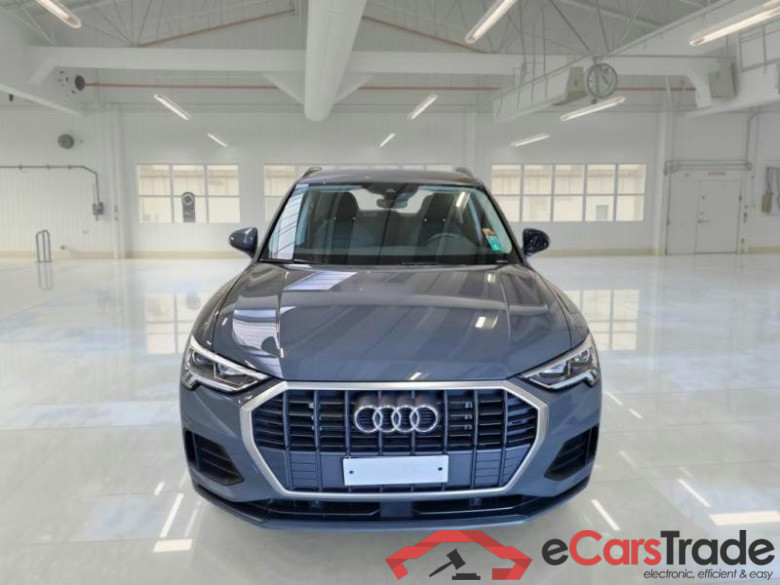 AUDI Q3 / 2018 / 5P / SUV 45 TFSI E S TRONIC BUSINESS #5