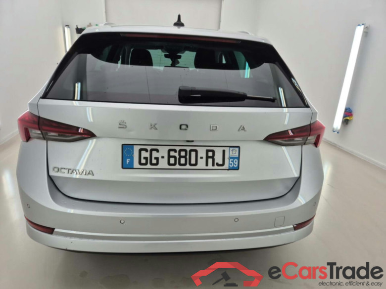 SKODA OCTAVIA COMBI 2.0 CRTDI CLEVER DSG #4