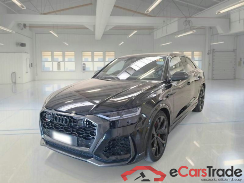 AUDI RSQ8 / 2018 / 5P / SUV RSQ8
