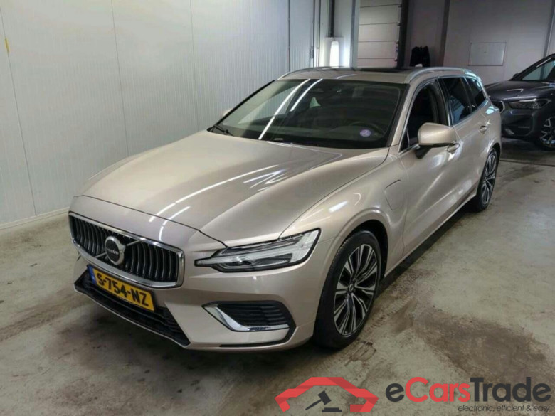 VOLVO V60 2.0 T6 AWD + Bright