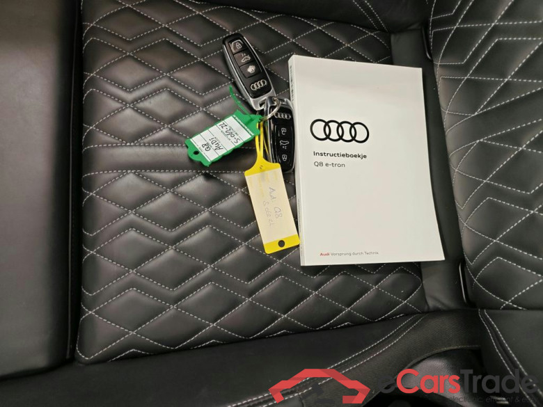 Audi Q8 e-tron 50 e-tron quattro S edition 5d + Assistentiepakket, Matrix Led, Pano, Bang & Olufsen #4