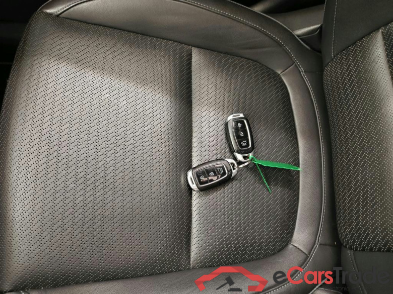 Hyundai KONA Limited Sky Electric 64 kWh 5d #4