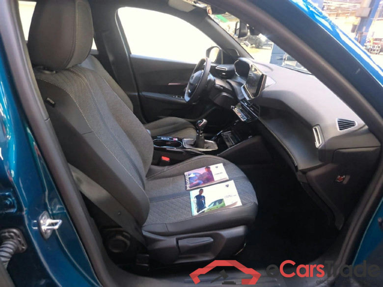 Peugeot 2008 Allure 1.2 S&S 100 BVM6 #3