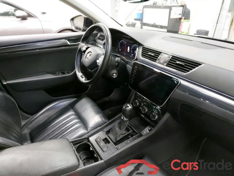SKODA - SKO SUPERB COMBI CRTDI 150PK DSG7 Clever+ & Style Premium Plus With Electric Mem Seats & Adaptive Cruise & Removable Trailer Hook #3