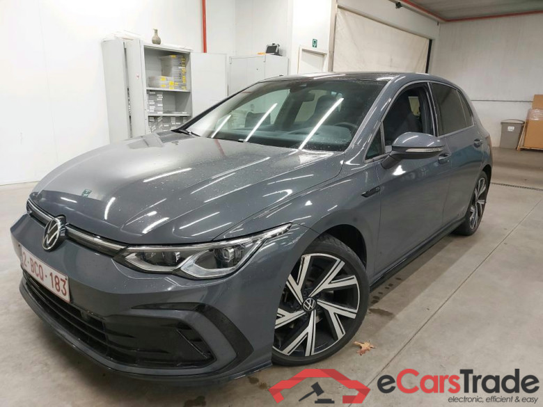 VOLKSWAGEN - VW  GOLF eTSI 150PK DSG R-Line With Climatronic & Nav Discover Media & Keyless & DCC & Drive Pack & PAno Roof & Trailer Hook   * PETROL * #1