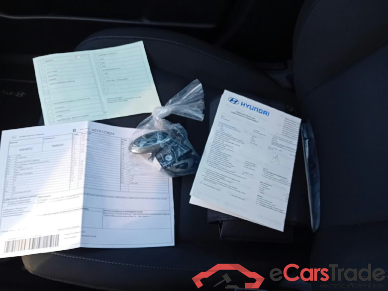 HYUNDAI Kona / 2023 / 5P / todoterreno 1.6 GDI HEV Maxx DCT #5