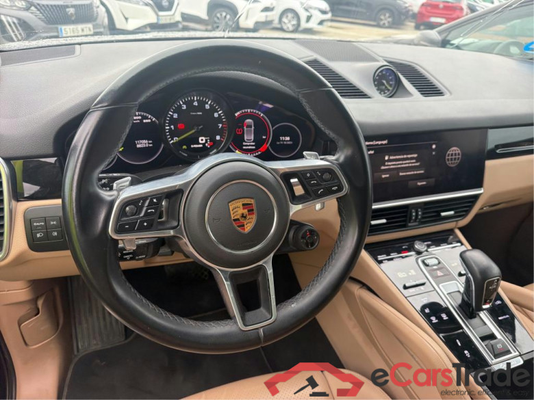 PORSCHE Cayenne / 2017 / 5P / todoterreno E-Hybrid #3