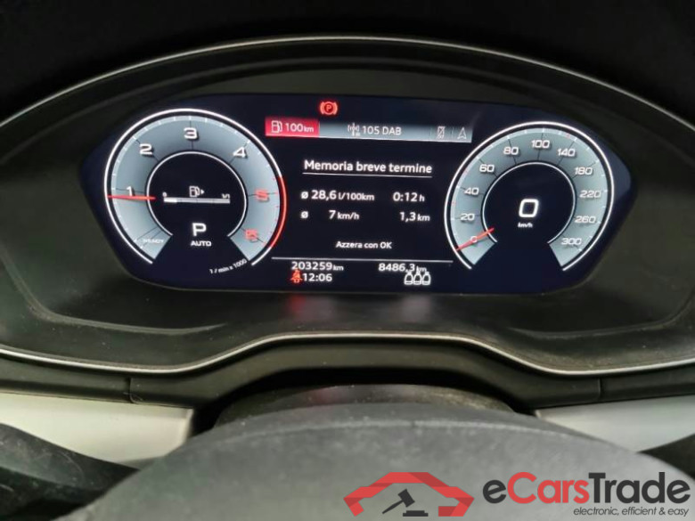 AUDI Q5 / 2020 / 5P / SUV 40 TDI S LINE QUATTRO S TRONIC #4