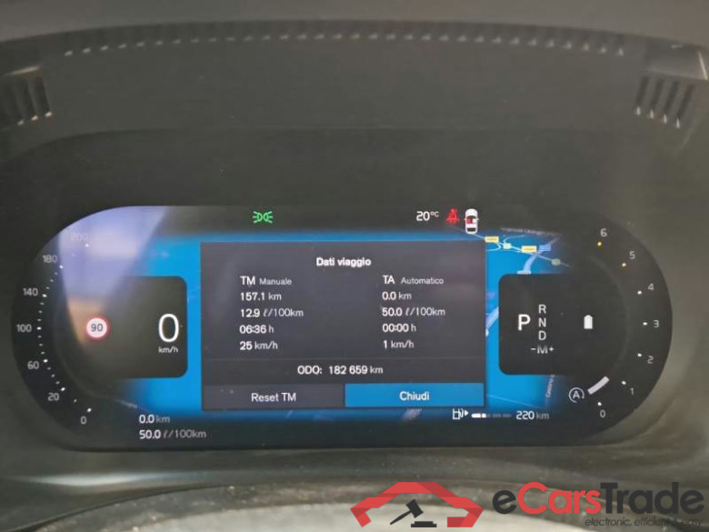 VOLVO XC60 / 2021 / 5P / SUV B4 D AUTOMATICO PLUS DARK #4