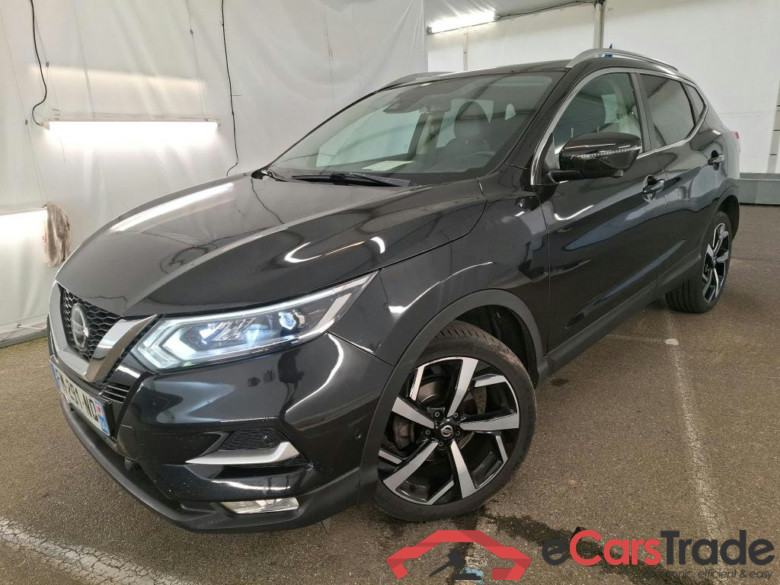 NISSAN Qashqai / 2017 / 5P / Crossover 1.3 DIG-T 160 DCT Tekna #1