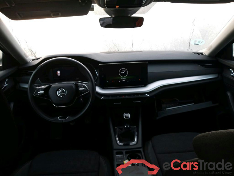 SKODA Octavia / 2020 / 5P / berlina con portón 2.0 TDI 85kW (115 CV) Manual Ambition #3