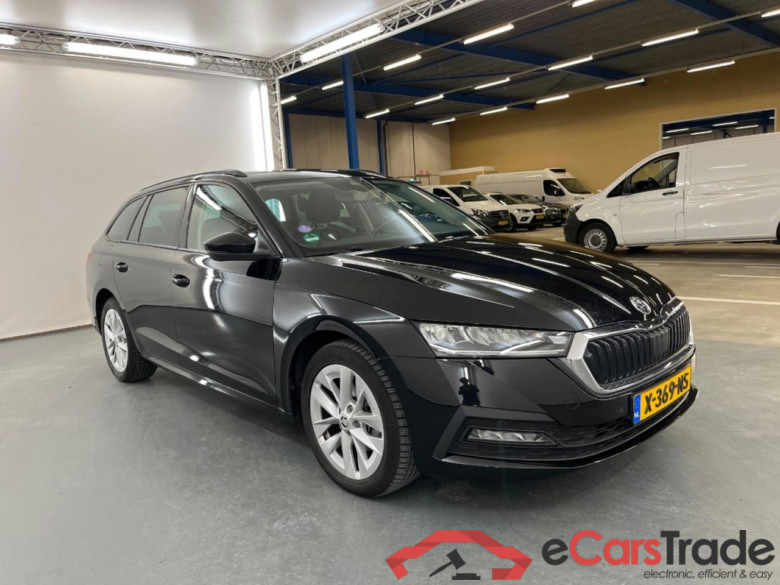 SKODA OCTAVIA COMBI 1.5 e-TSI Business Edition #2