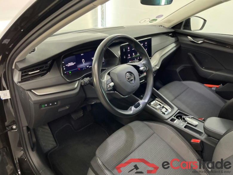 SKODA OCTAVIA COMBI 1.5 e-TSI Business Edition #5